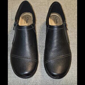 Clarks 55776 (11M) Women's Cora Giny Slip-on Shoes in Black Tumbled with Zippers